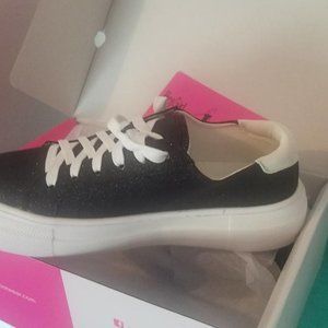 New Hey Girl Black glitter sneakers